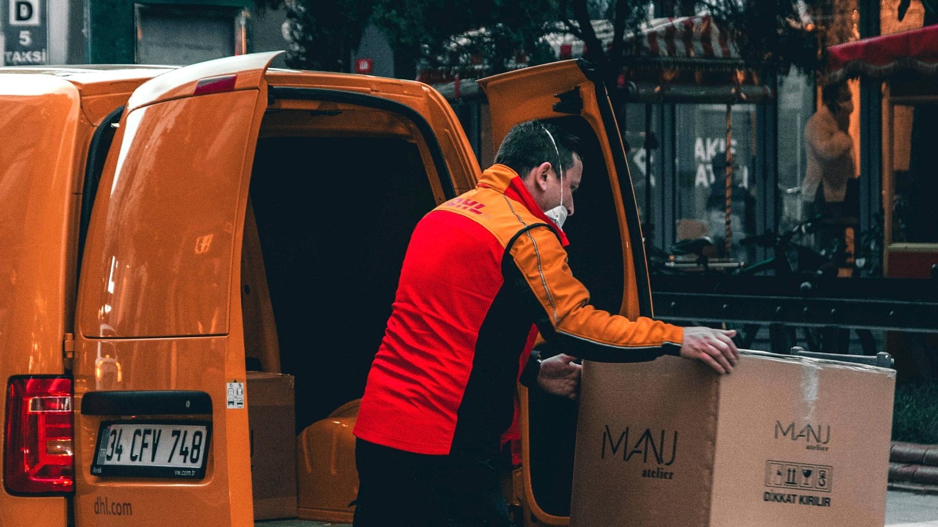 How to Ship Products Internationally from India